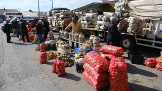 Vatandaşların kışlık patates ve soğan stoku başladı