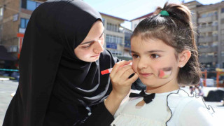 Yetimler Vakfı’ndan ‘Filistinli çocuklar için çiz’ etkinliği