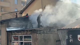 Yüksekova’da bir iş yerinde yangın çıktı